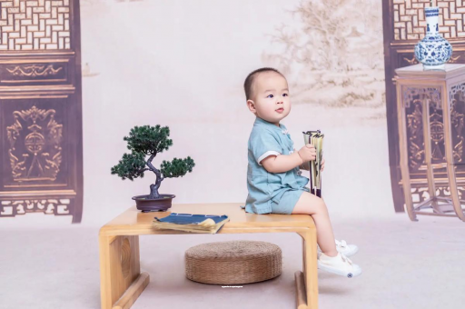 眉山宝宝几个月翻身才正常